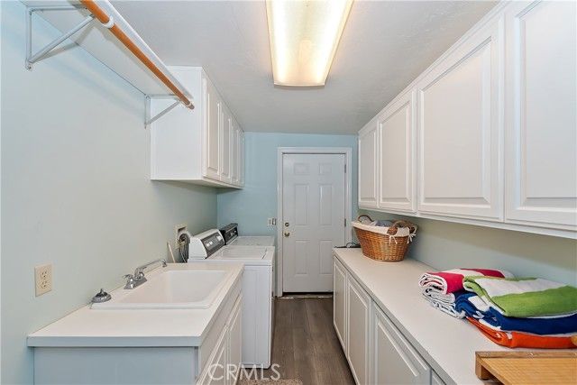 27781 St Bernard Lane, Lake Arrowhead, CA 92352