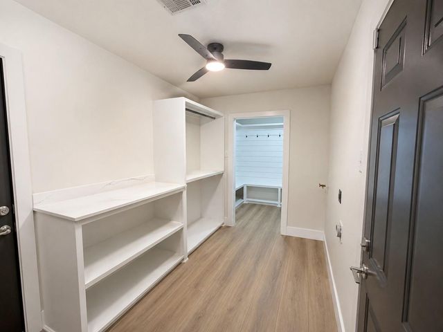 800 Rosewood Drive, Baytown, TX 77520