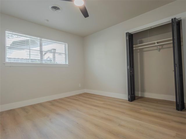 800 Rosewood Drive, Baytown, TX 77520