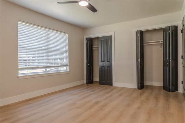 800 Rosewood Drive, Baytown, TX 77520