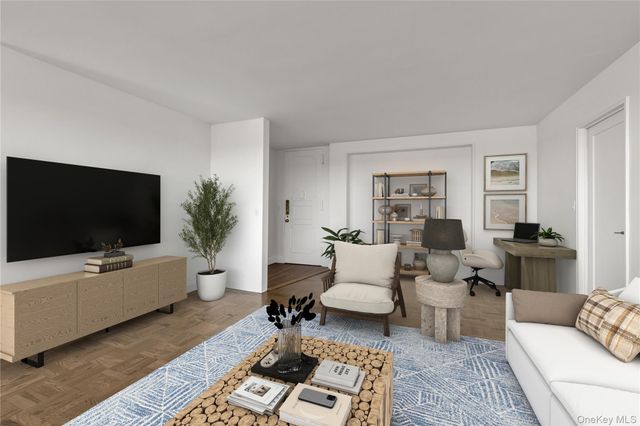 166-25 powells cove Boulevard 17G, Beechhurst, NY 11357