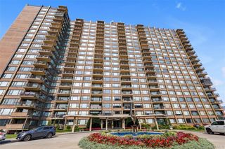 166-25 powells cove Boulevard 17G, Beechhurst, NY 11357