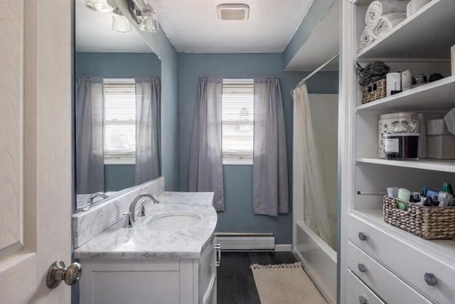 1380 LAKEVIEW LANE, Menasha, WI 54952