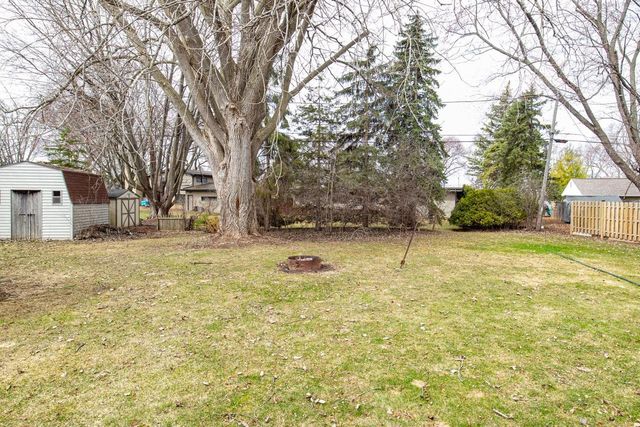 1380 LAKEVIEW LANE, Menasha, WI 54952