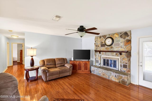 3408 Beachview Drive, Ocean Springs, MS 39564