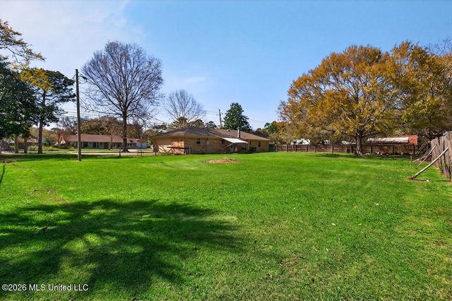 3408 Beachview Drive, Ocean Springs, MS 39564