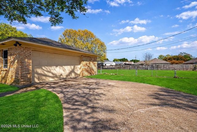 3408 Beachview Drive, Ocean Springs, MS 39564