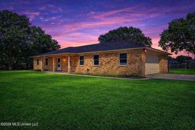 3408 Beachview Drive, Ocean Springs, MS 39564