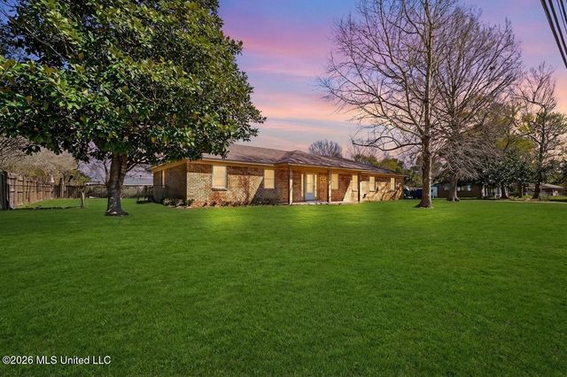 3408 Beachview Drive, Ocean Springs, MS 39564