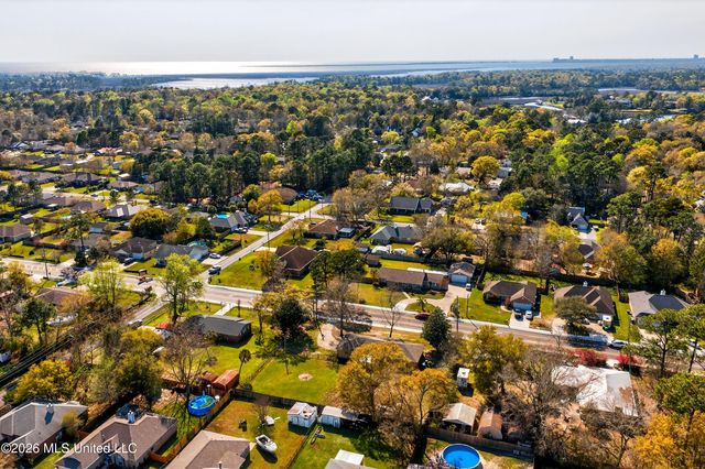 3408 Beachview Drive, Ocean Springs, MS 39564