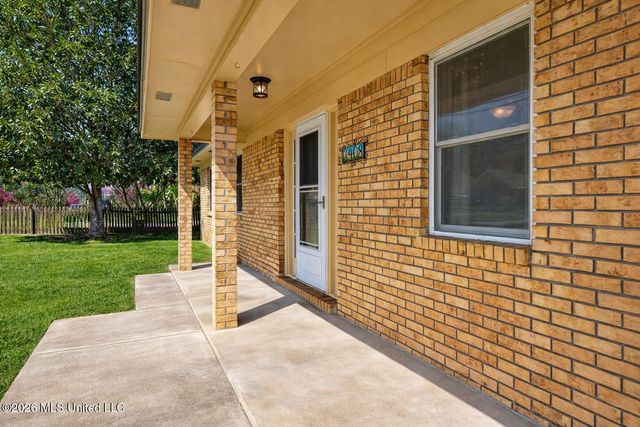 3408 Beachview Drive, Ocean Springs, MS 39564