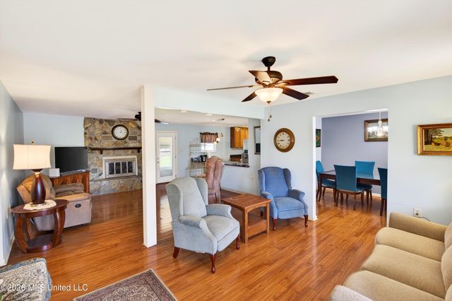 3408 Beachview Drive, Ocean Springs, MS 39564