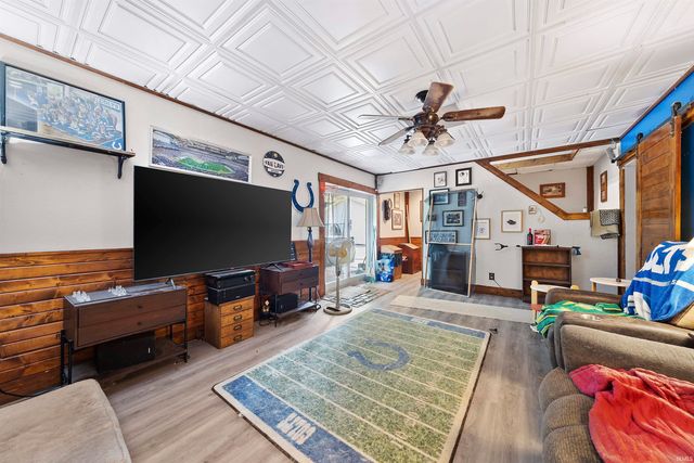 1402 Hawthorne Drive, Vincennes, IN 47591