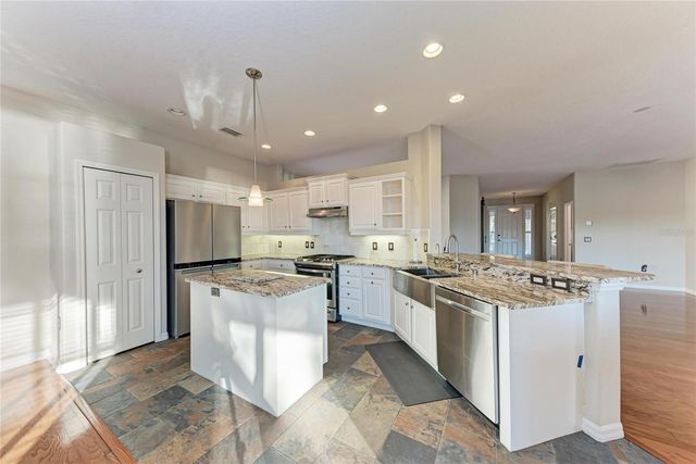 6518 FIELD SPARROW GLEN, Lakewood Ranch, FL 34202