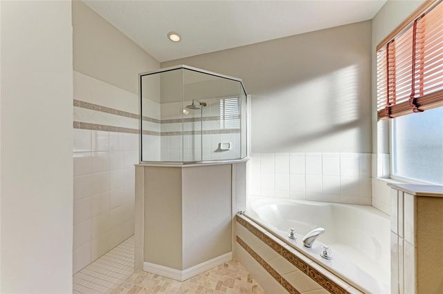 6518 FIELD SPARROW GLEN, Lakewood Ranch, FL 34202