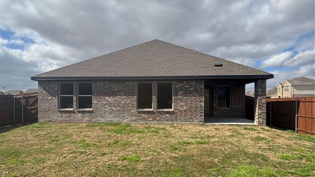 3102 Charleston Drive, Ennis, TX 75119