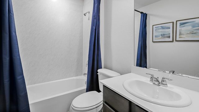 3102 Charleston Drive, Ennis, TX 75119