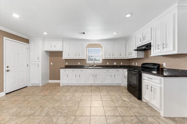 8221 Brockton Street B, Houston, TX 77017