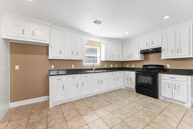 8221 Brockton Street B, Houston, TX 77017