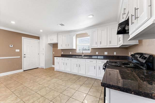 8221 Brockton Street B, Houston, TX 77017