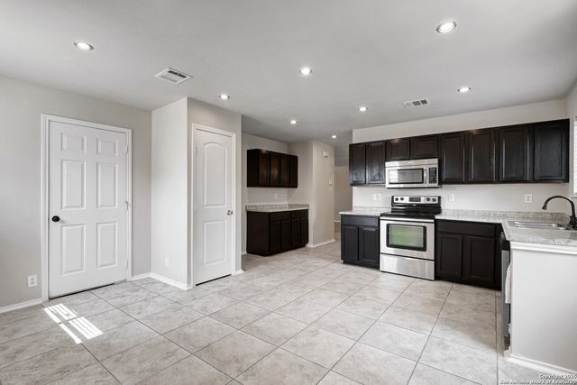 12646 MOON STRM, San Antonio, TX 78253