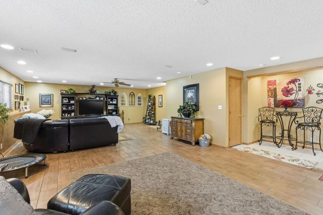 10403 W Hayden Ct, Wichita, KS 67209