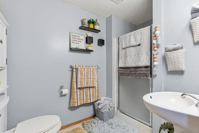 10403 W Hayden Ct, Wichita, KS 67209