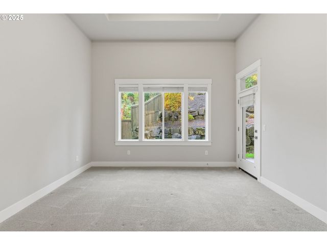 3228 Nw HOOD Ct, Camas, WA 98607