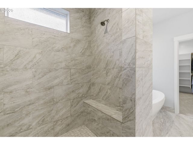 3228 Nw HOOD Ct, Camas, WA 98607