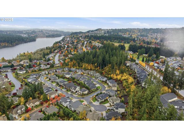 3228 Nw HOOD Ct, Camas, WA 98607