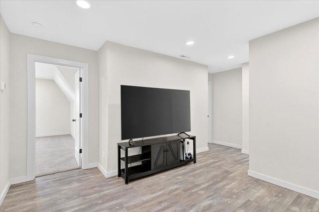 1340 S Wilder Trail, Republic, MO 65738