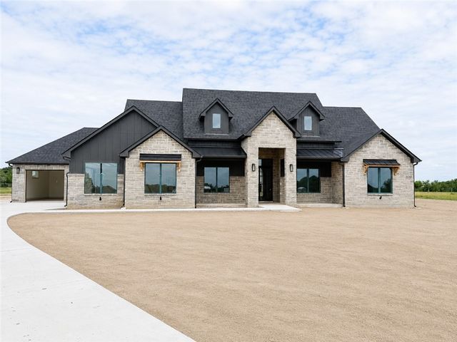 10254 Winnie Court, Bryan, TX 77808