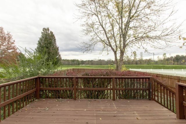 2167 Oak Hill Dr, Murfreesboro, TN 37130