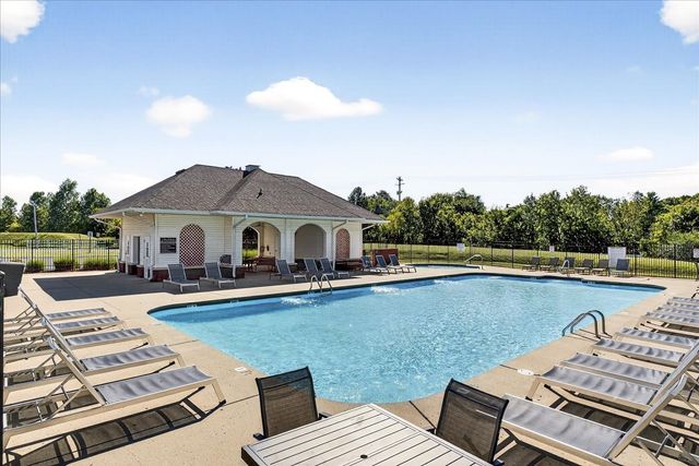 2167 Oak Hill Dr, Murfreesboro, TN 37130