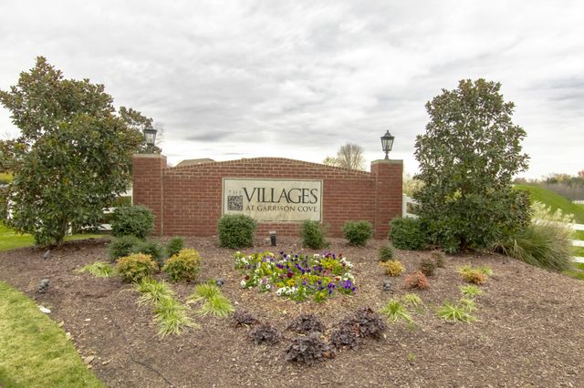 2167 Oak Hill Dr, Murfreesboro, TN 37130