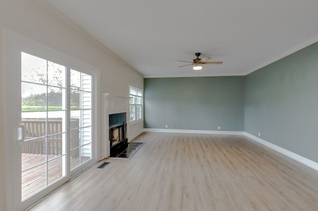 2167 Oak Hill Dr, Murfreesboro, TN 37130