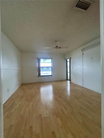416 Briarwood Circle 224, Hollywood, FL 33024