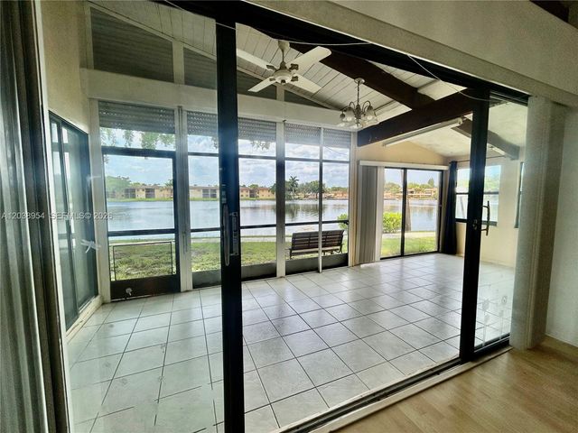 416 Briarwood Circle 224, Hollywood, FL 33024