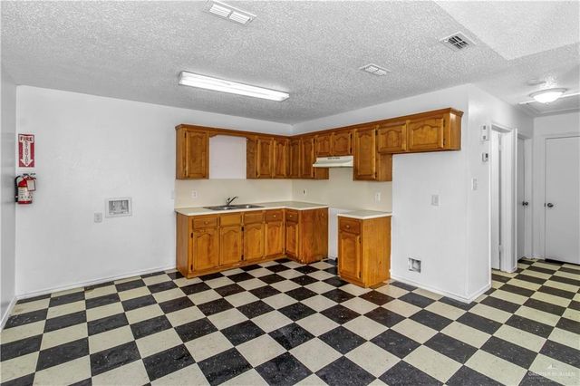 601 N Saint Marie Street, Mission, TX 78572