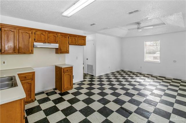 601 N Saint Marie Street, Mission, TX 78572