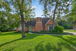 105 Glenmora Court, Conroe, TX 77385