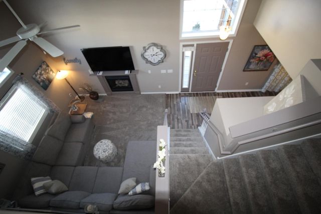 6879 Pine Crest Trail S, Cottage Grove, MN 55016