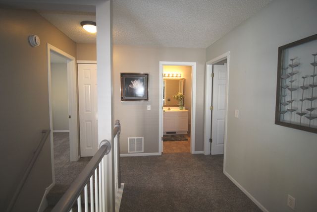 6879 Pine Crest Trail S, Cottage Grove, MN 55016