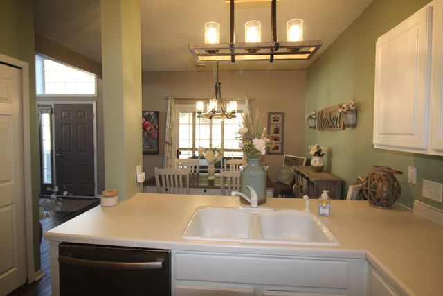 6879 Pine Crest Trail S, Cottage Grove, MN 55016