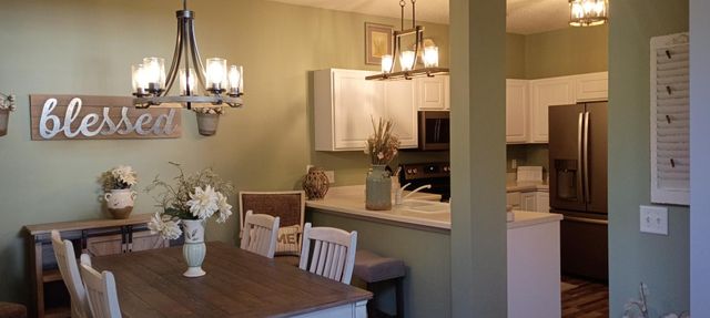 6879 Pine Crest Trail S, Cottage Grove, MN 55016