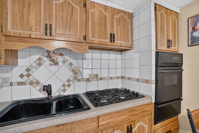 4701 N 30th STREET, Milwaukee, WI 53209