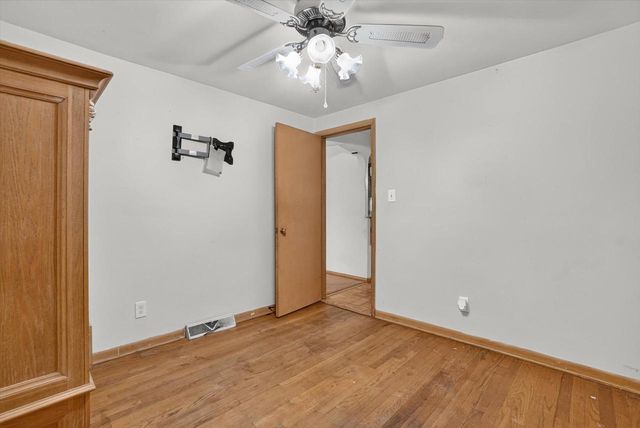 4701 N 30th STREET, Milwaukee, WI 53209