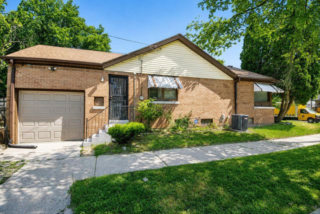 4701 N 30th STREET, Milwaukee, WI 53209
