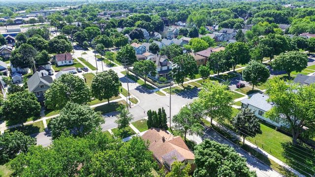 4701 N 30th STREET, Milwaukee, WI 53209