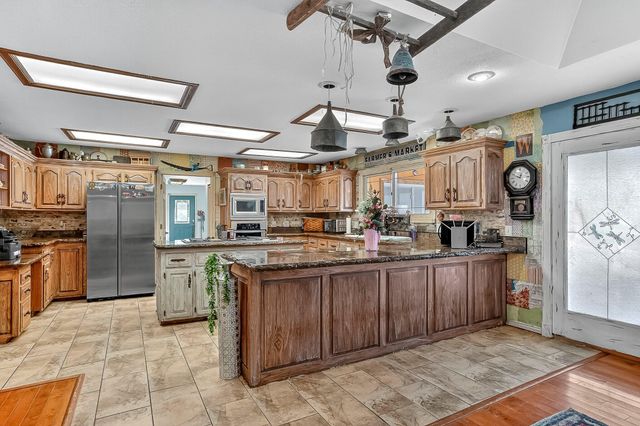 1819 Pleasant Hill Road, Seymour, MO 65746